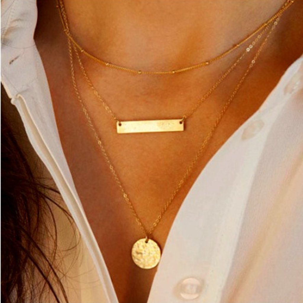 220 3 Strand Bar Medallion Gold Necklace 15$